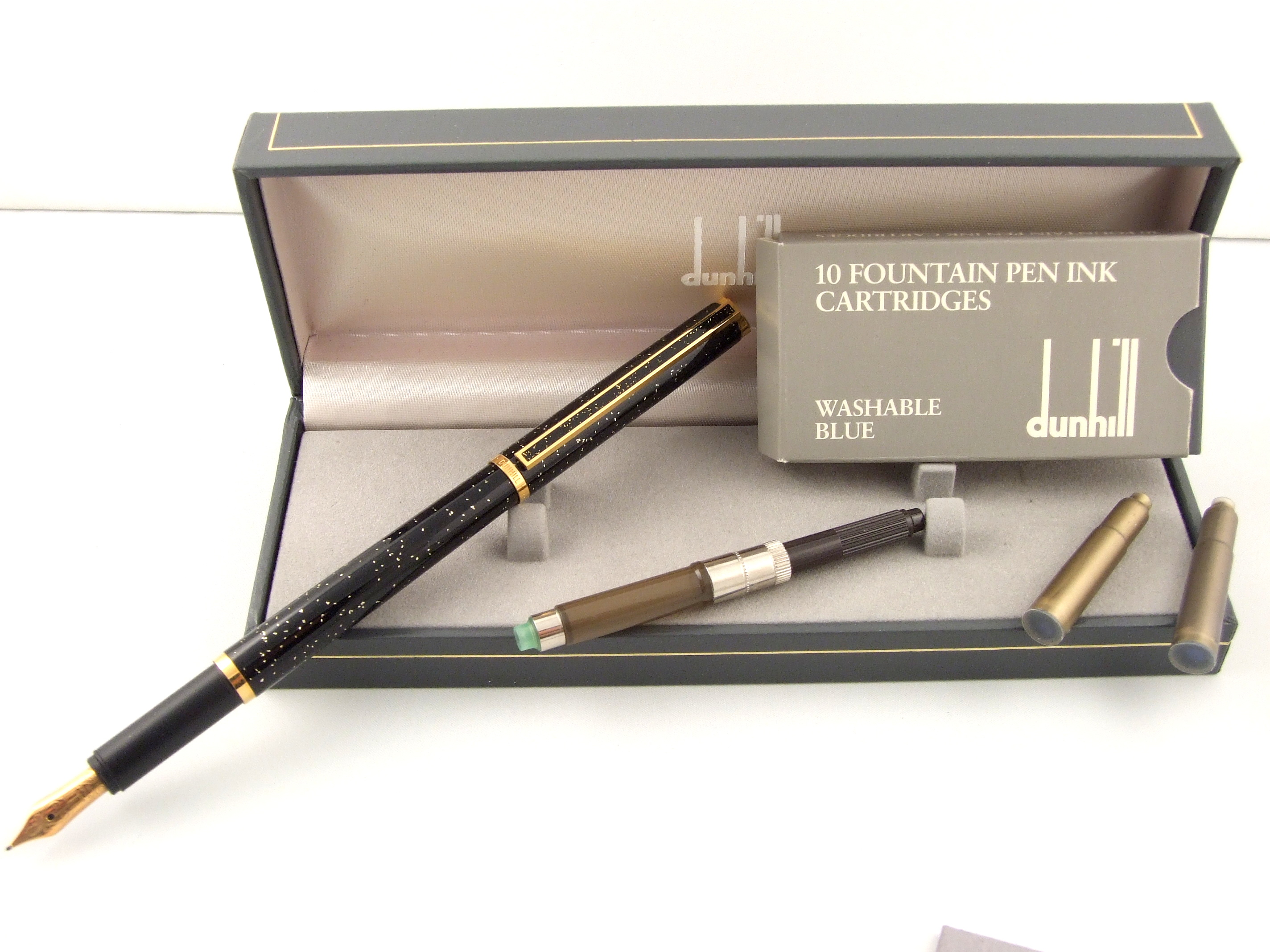 ALFRED DUNHILL FOUNTAIN PENNIB 14 KT GOLD eBay